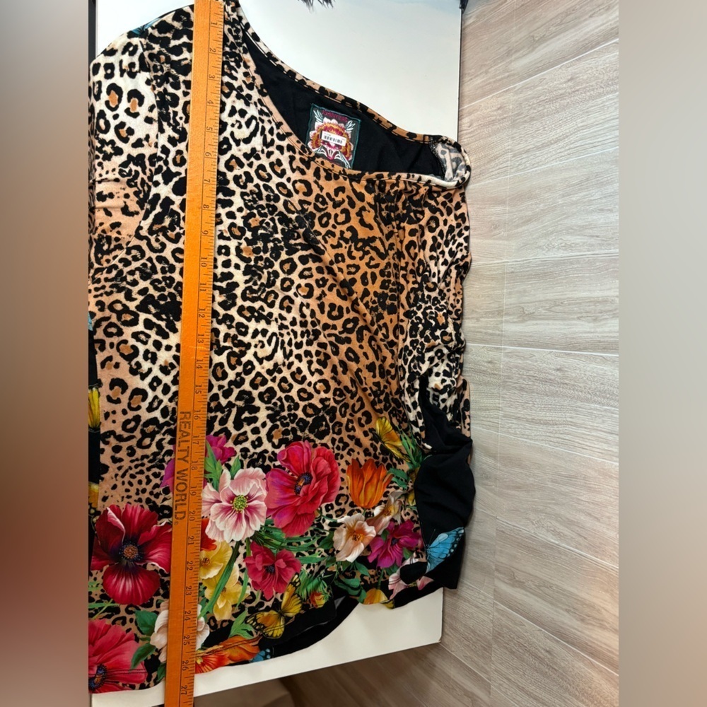 Johnny Was Leopard Print Floral Hem Women's Top - Picture 9 of 10